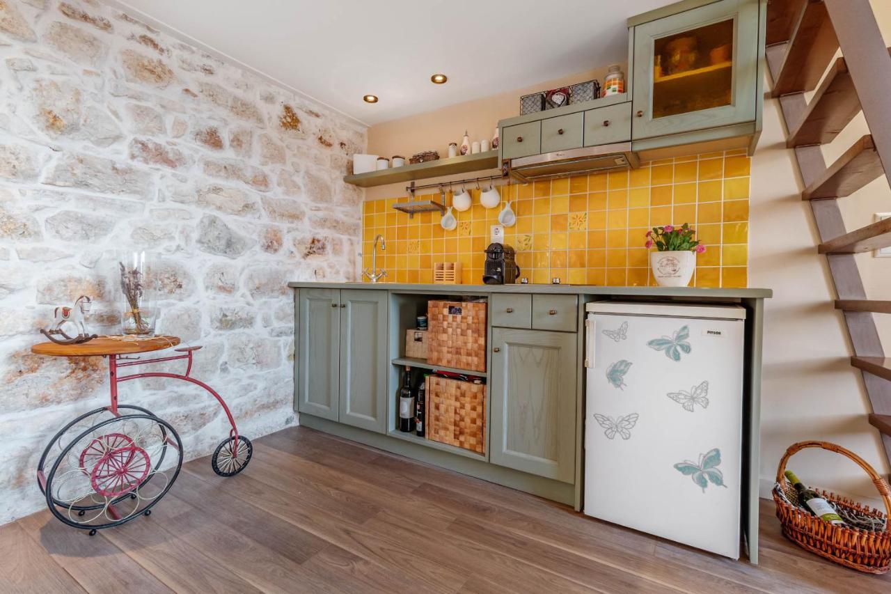 Apartamento Mouragia Loft - Waterfront Old Corfu Town Exterior foto